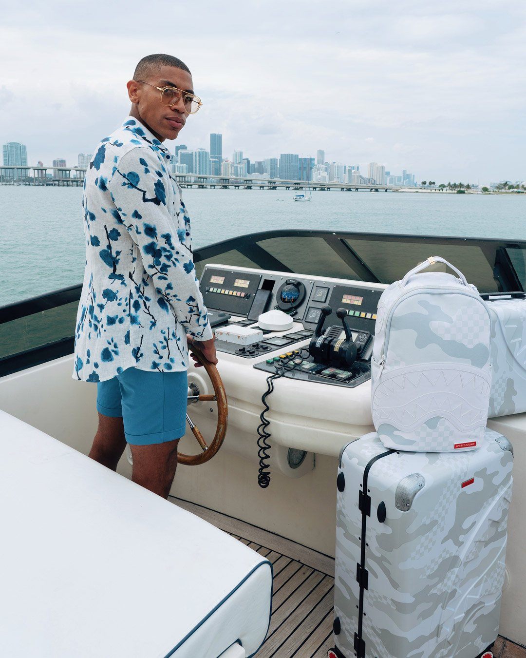 1684293300_CL127_3_1