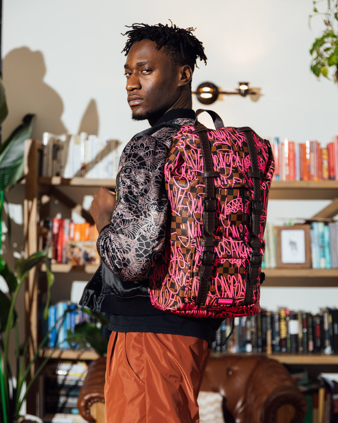 1684334693_B4253_3_1