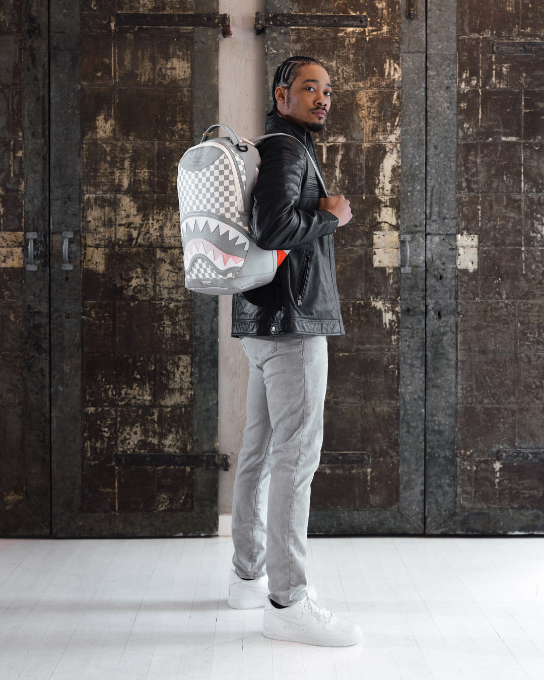 1684417322_B5256_2_1