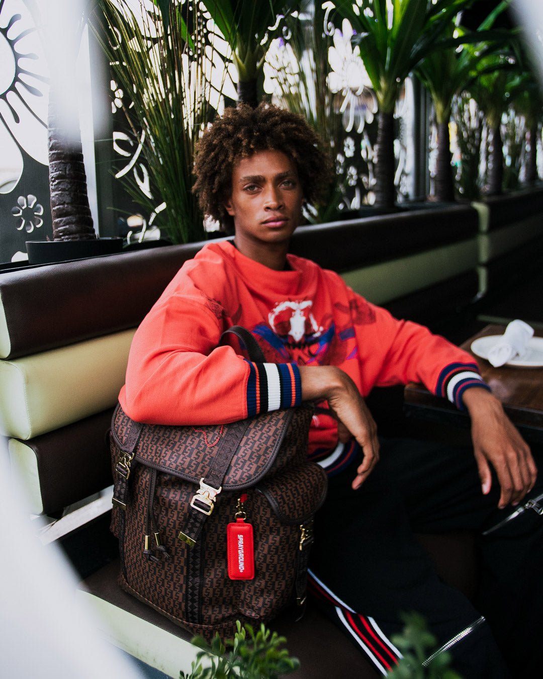 1684434049_B4463_3_1