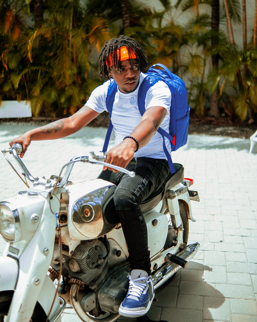 1686618165_B3731_3_1