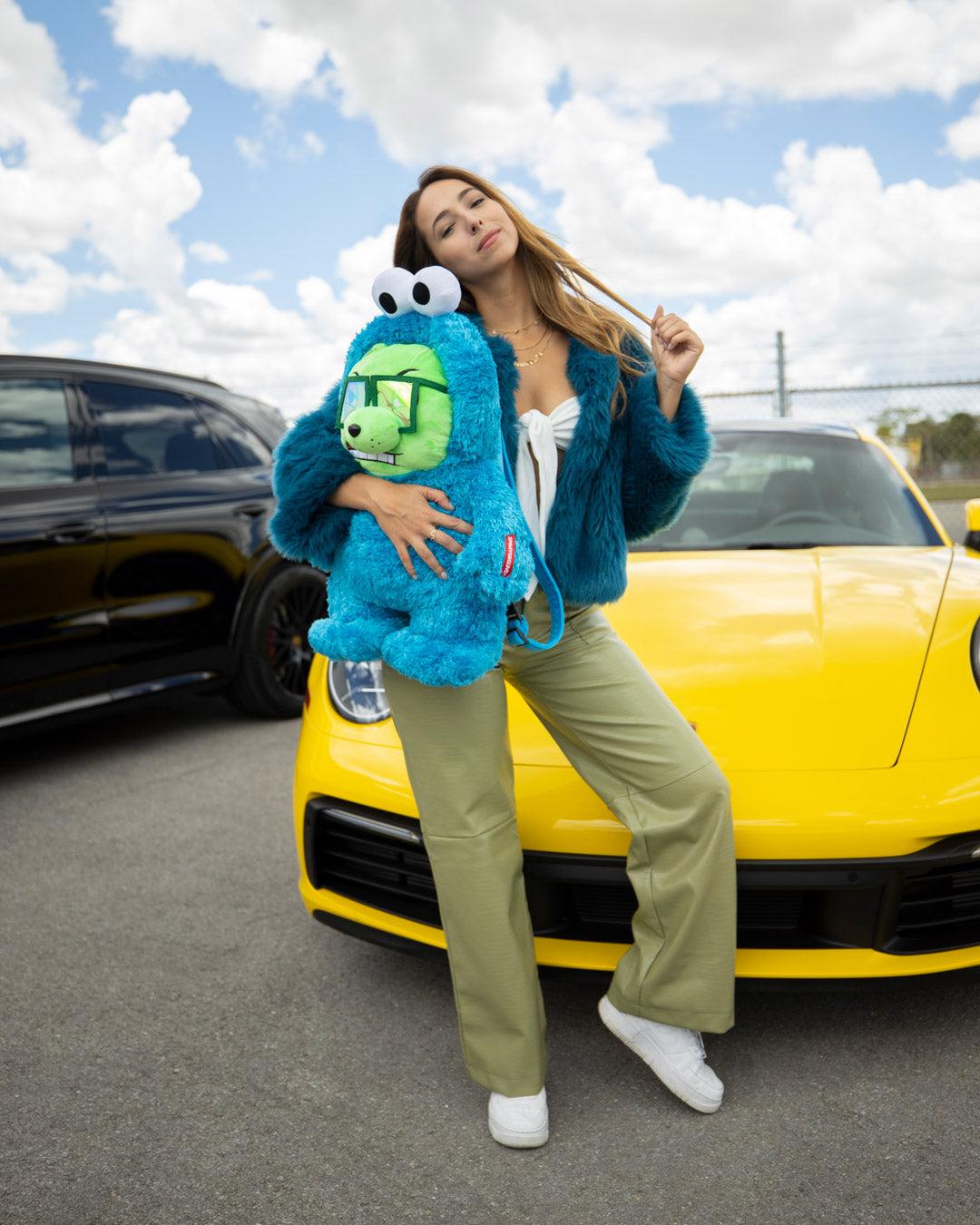 1686693406_B4683_3_1