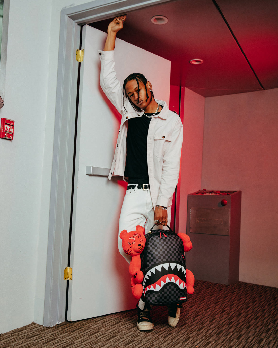 1689239870_B5033_3_1