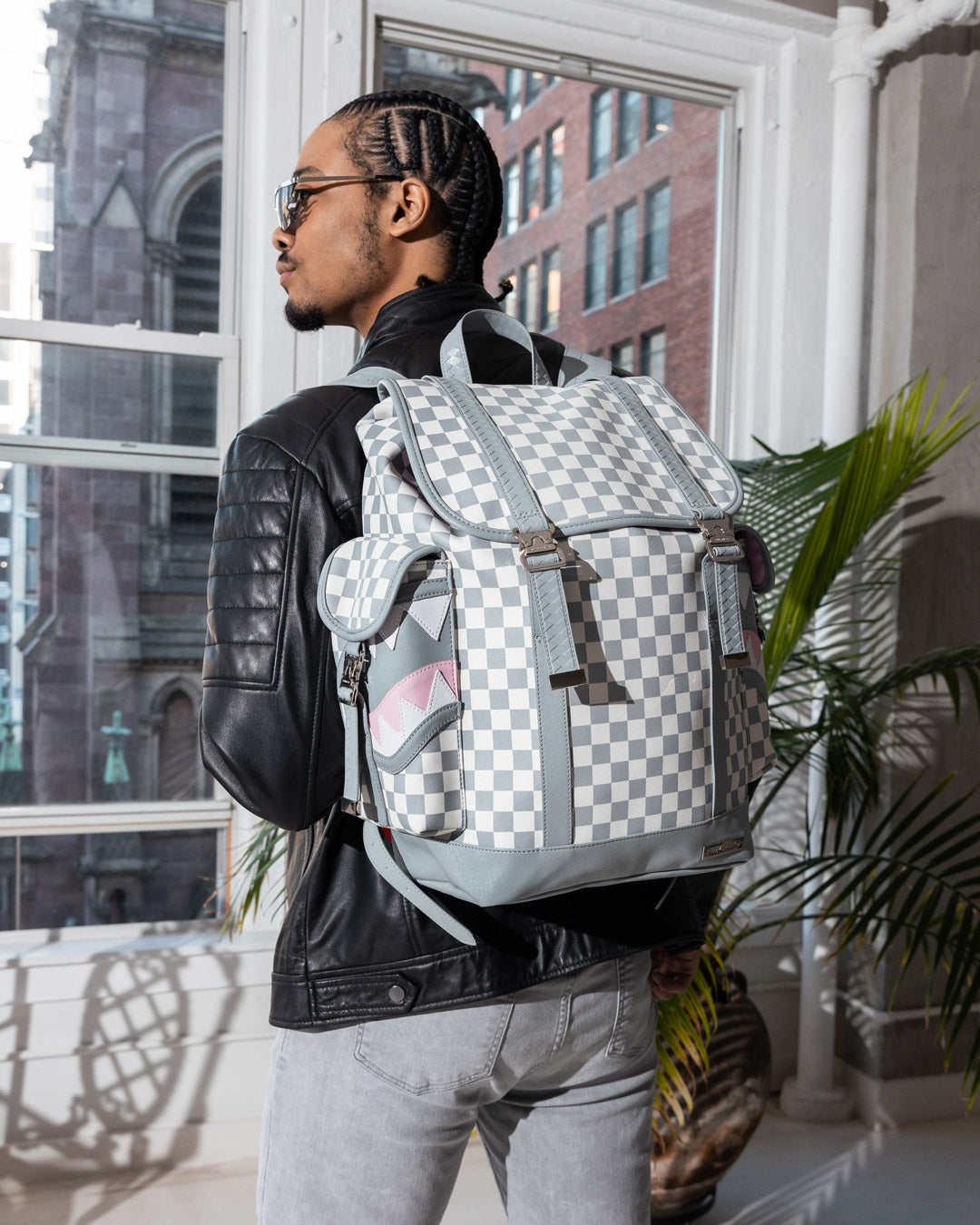 1689337418_B5261_3_1