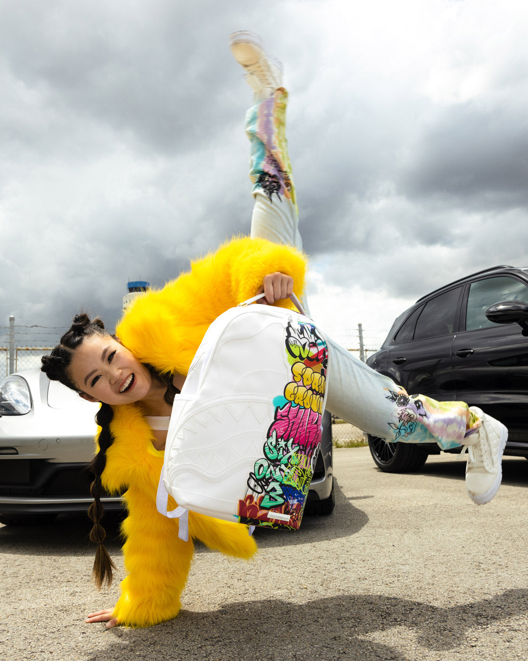 1689350018_B4123_3_1