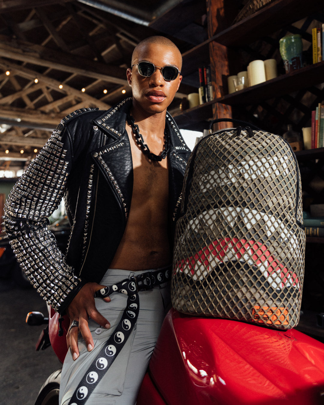 1689368024_B4143_2_1