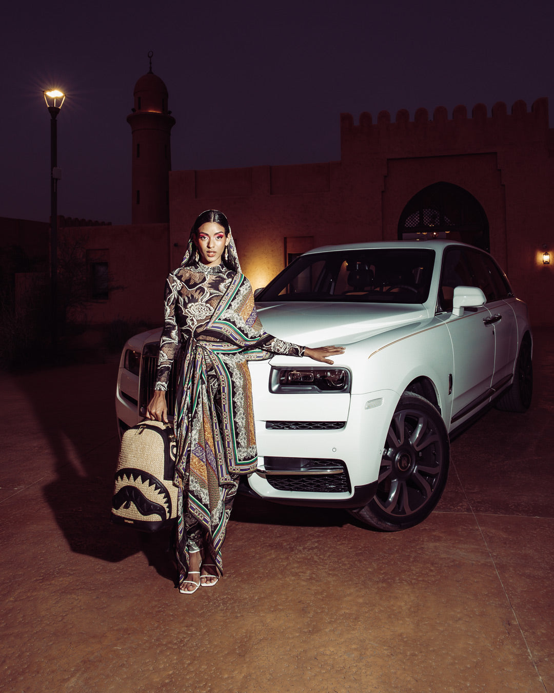 1691782358_B5220_3_1