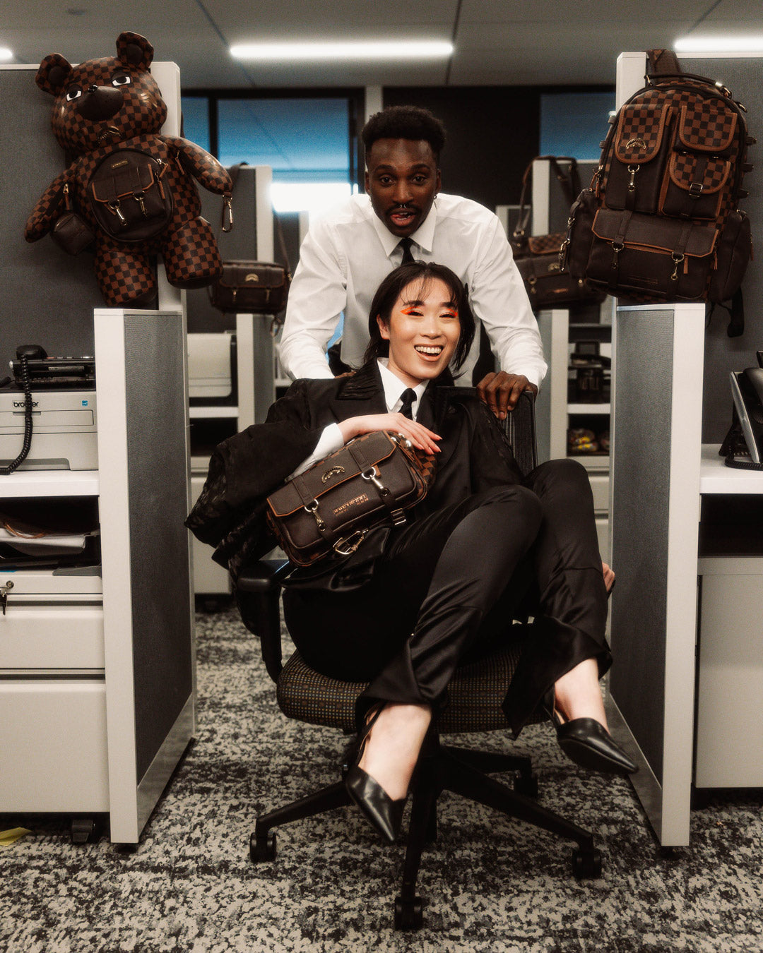 1697732258_B5721_3_1