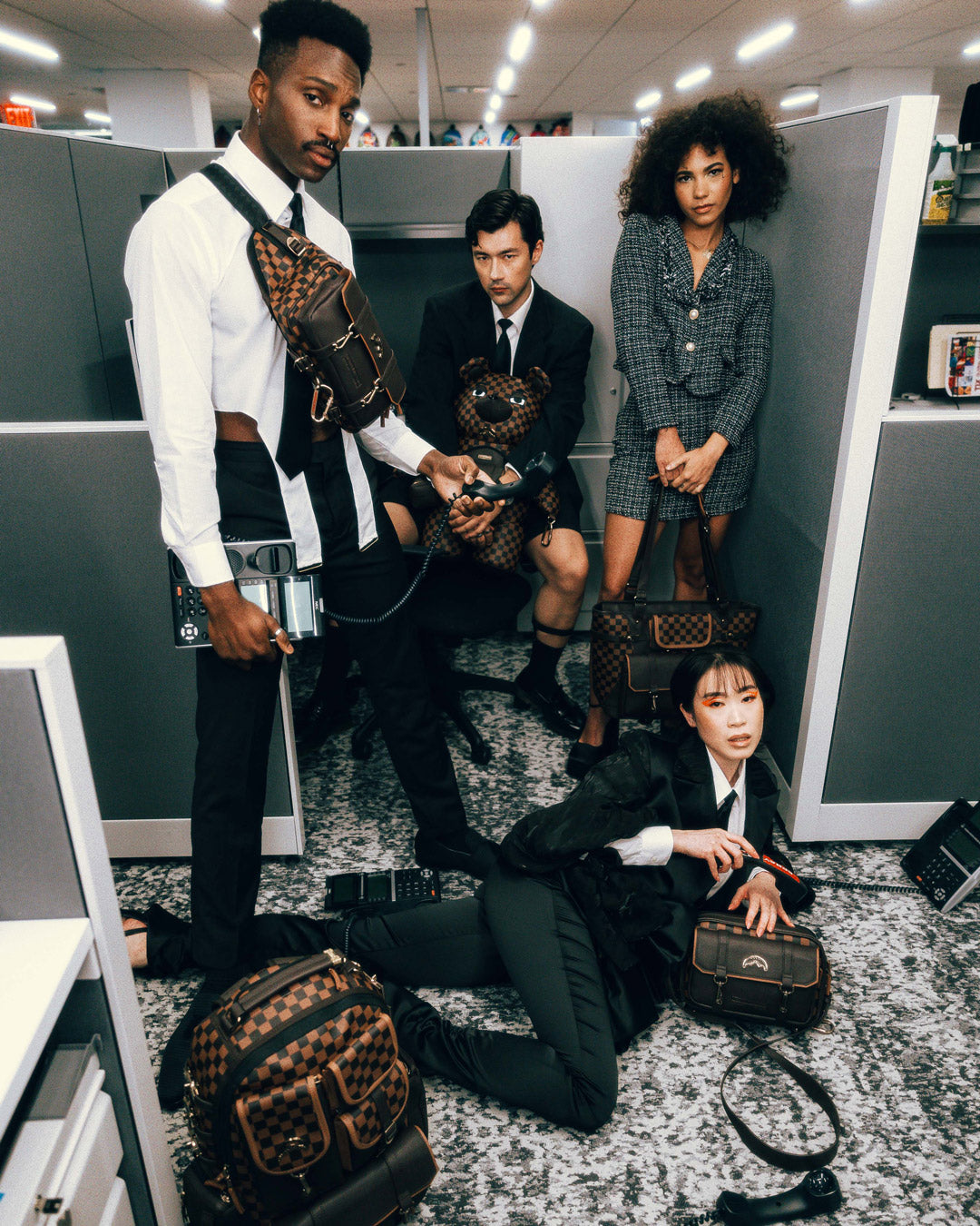 1697941997_B5686_5_1