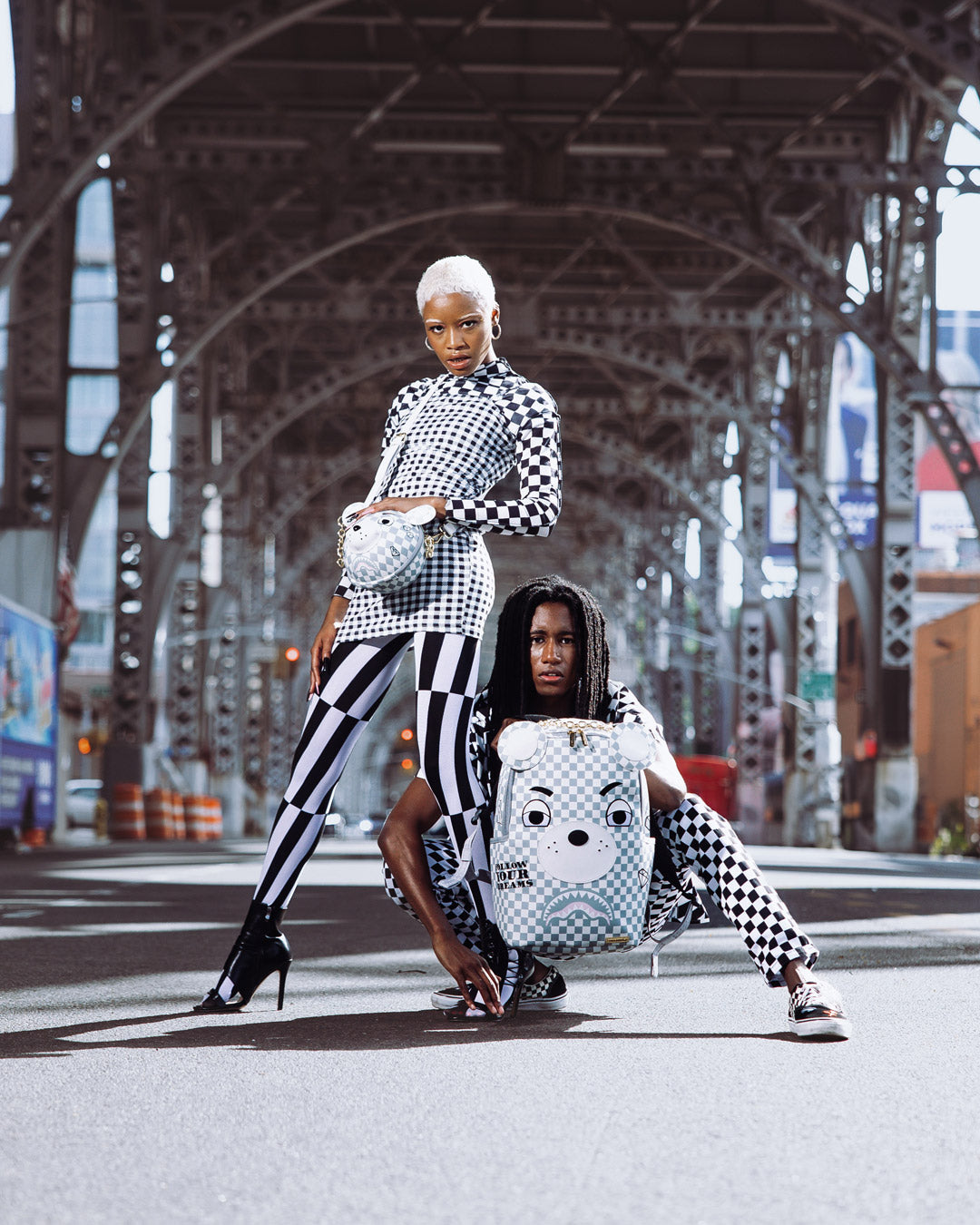 1700073342_B5681_3_1