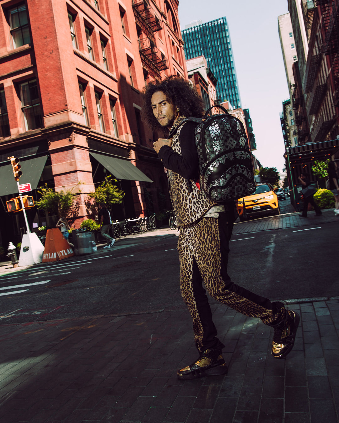 1701293369_B5695_8_1