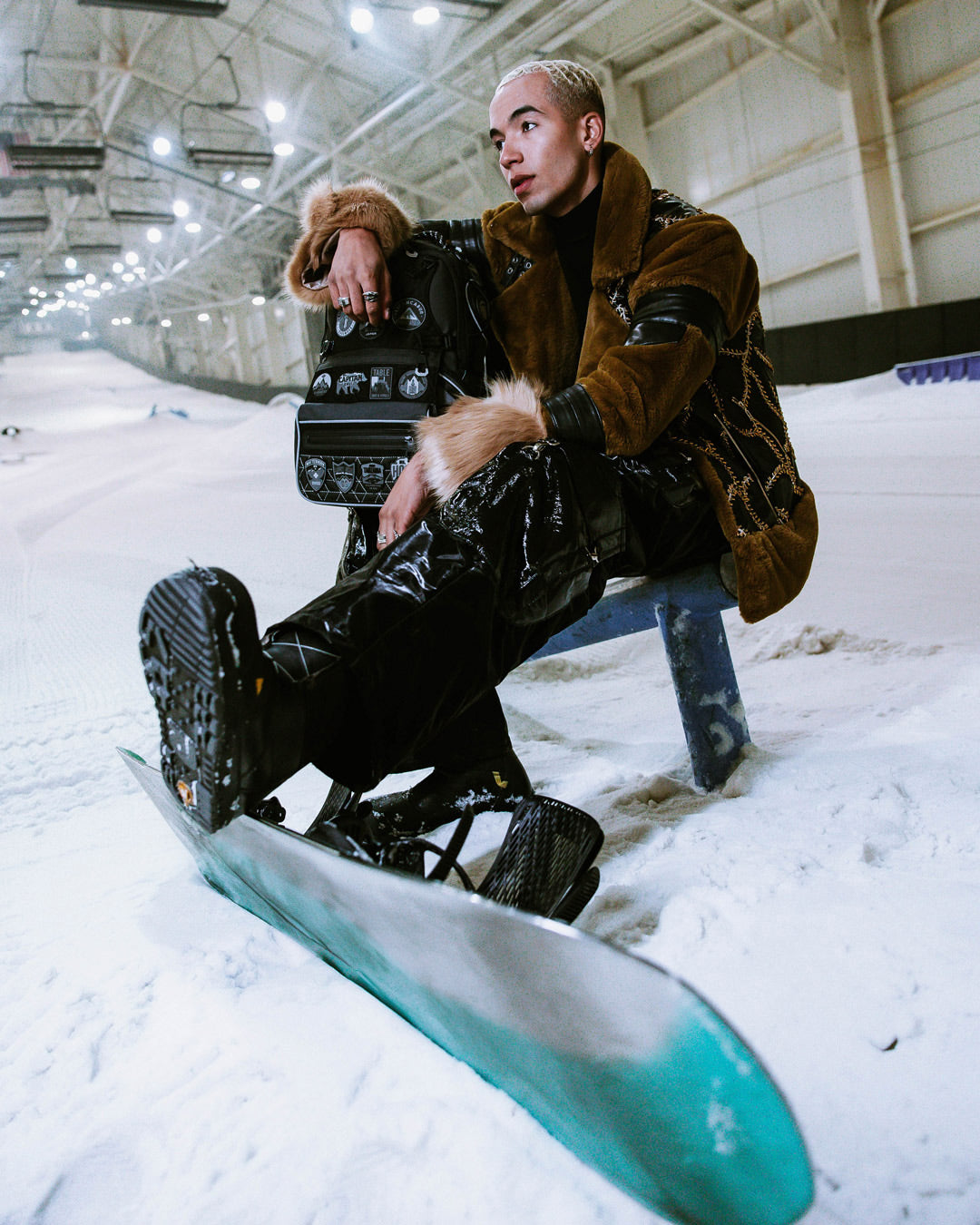 1701706103_B5744_2_1