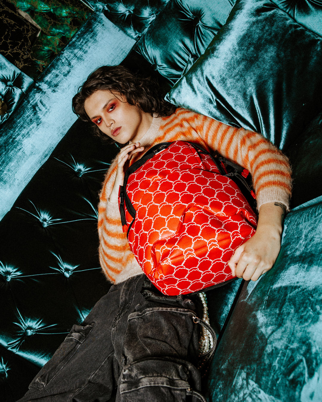 1717793076_B6122_3_1