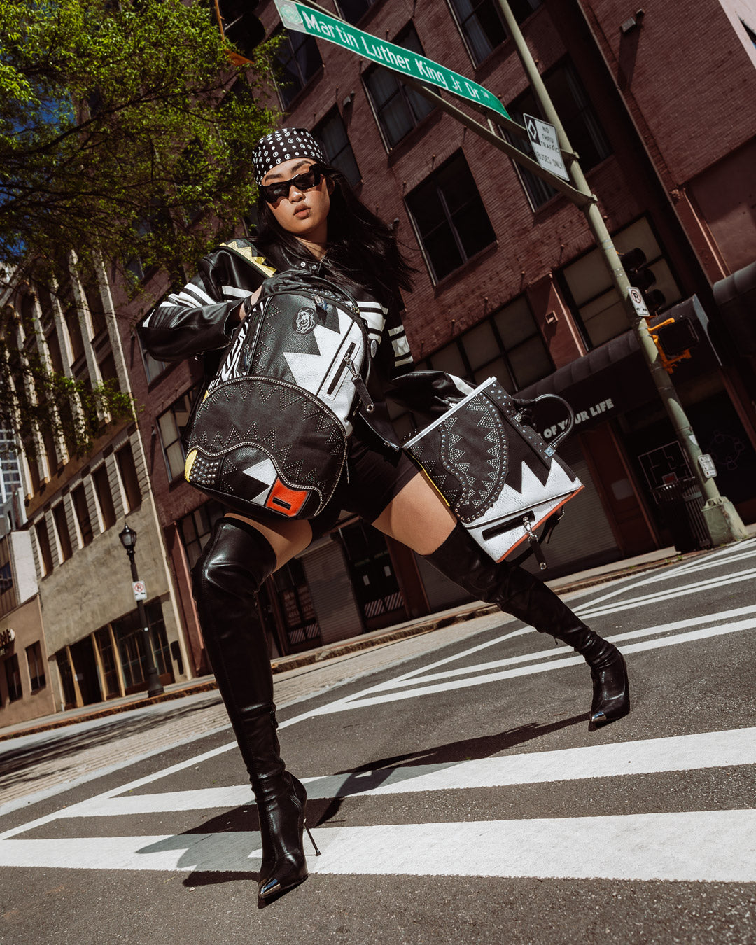 1722540842_B6135_3_1