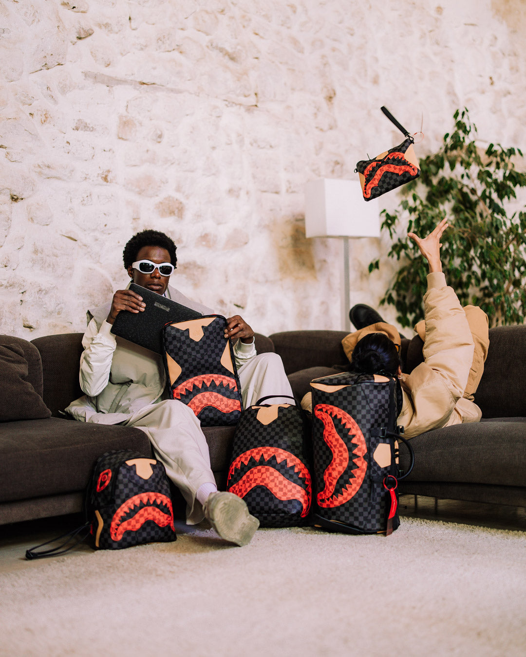 1730846336_B6781_1_1