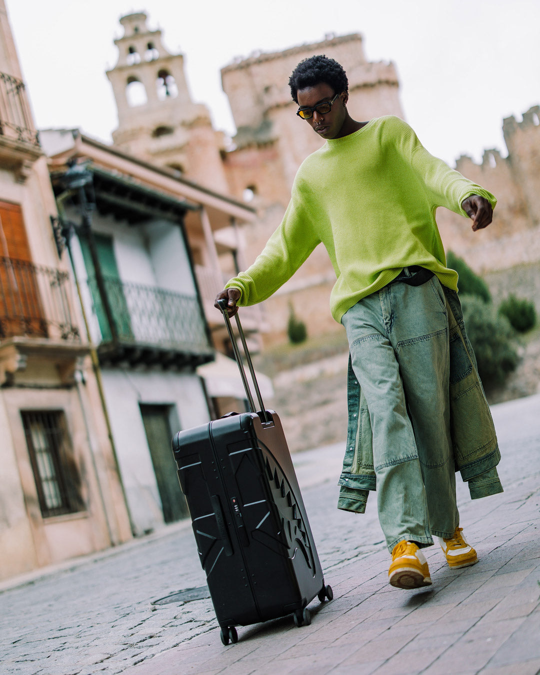 1731427344_CL240_2_1